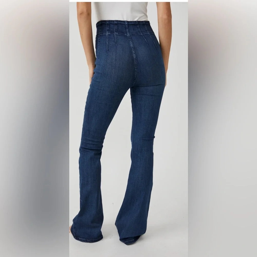 We The Free Jayde Flare Jeans Size 31 - Picture 2 of 7